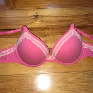pink bra